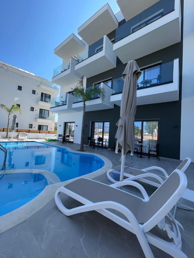 Absolute Hotel Ksamil Esterno foto