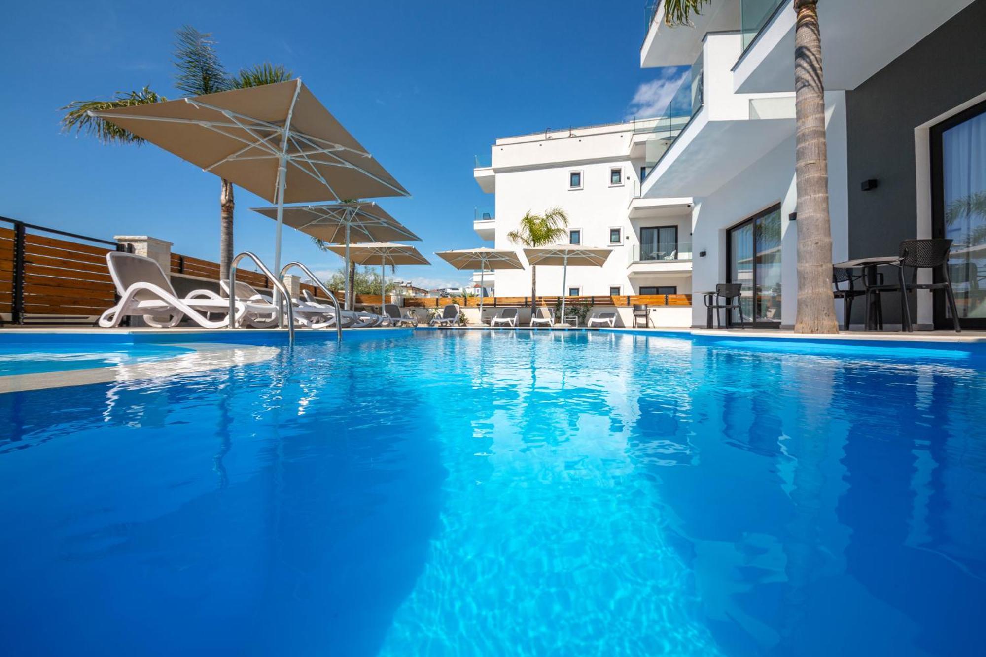 Absolute Hotel Ksamil Esterno foto