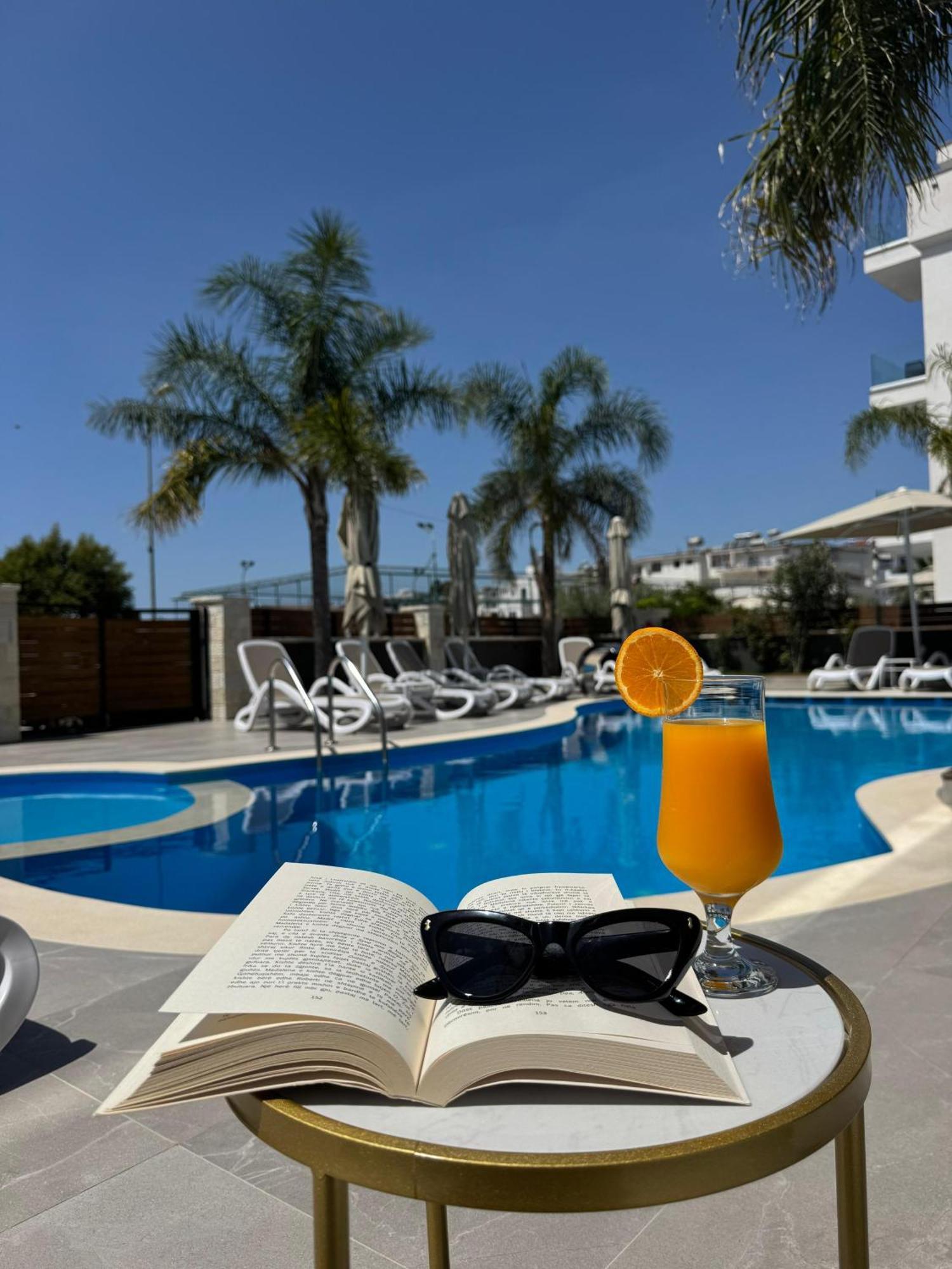 Absolute Hotel Ksamil Esterno foto